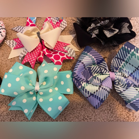 Assorted Bows - Picture 5 of 7